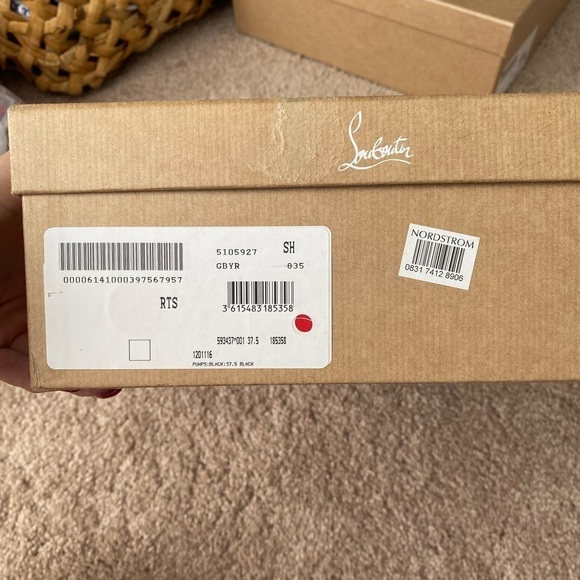 NWB Christian Louboutin Courtain Suede Fringe Pump